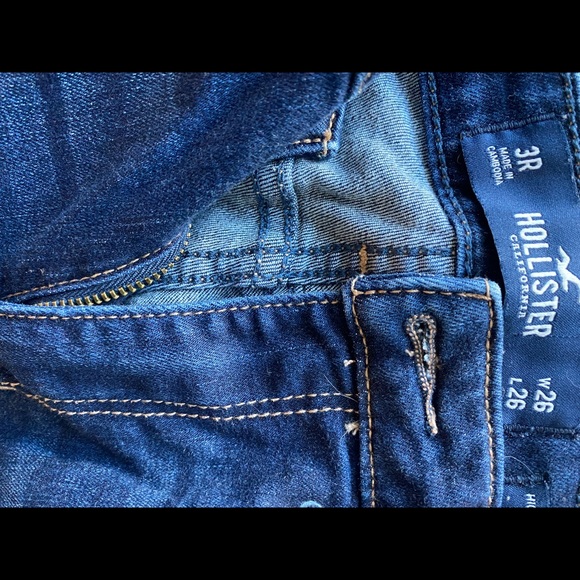 Hollister high rise jeans - Picture 2 of 2
